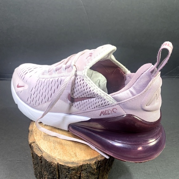 Nike Air Max 270 Women’s Running Walking Sneakers Shoe Size- 7 - Picture 2 of 9